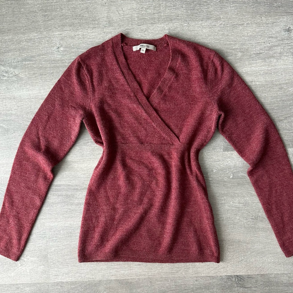 RW&CO. Women's V-Neck Sweater wrap top
